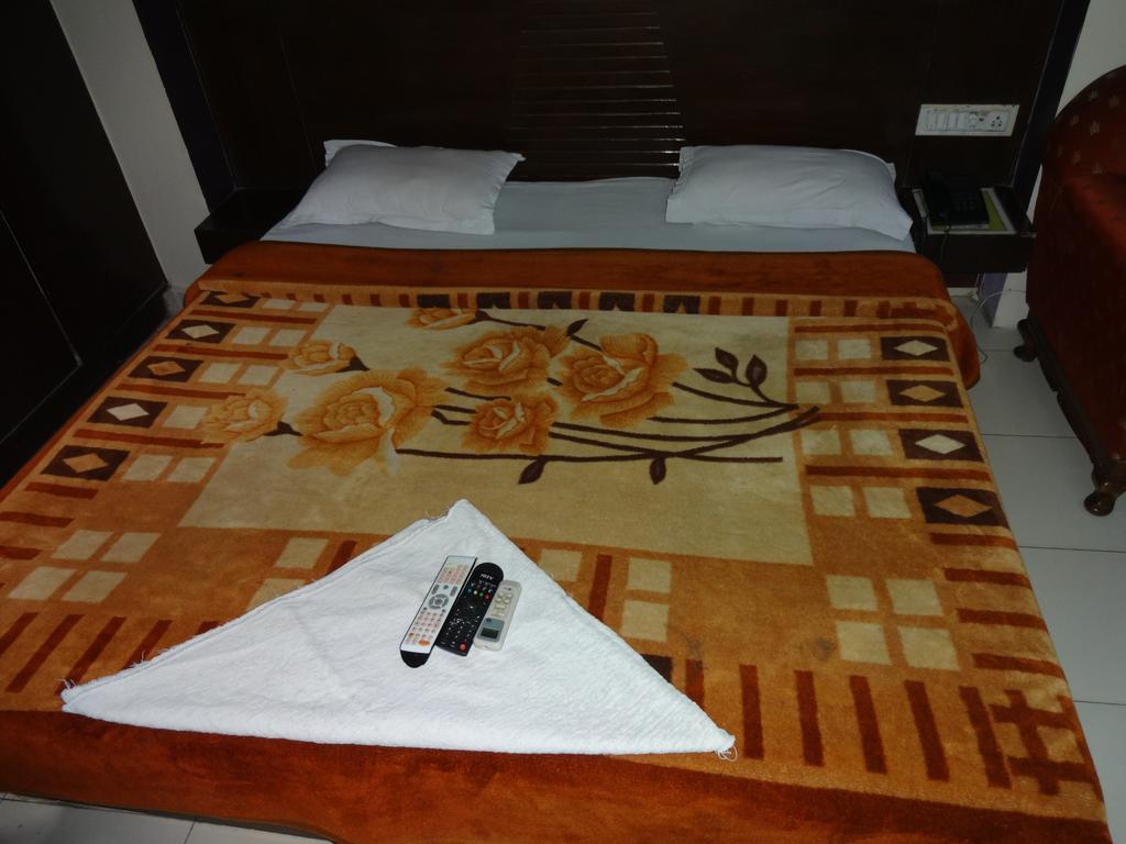 Hotel Elegant International New Delhi Cameră foto